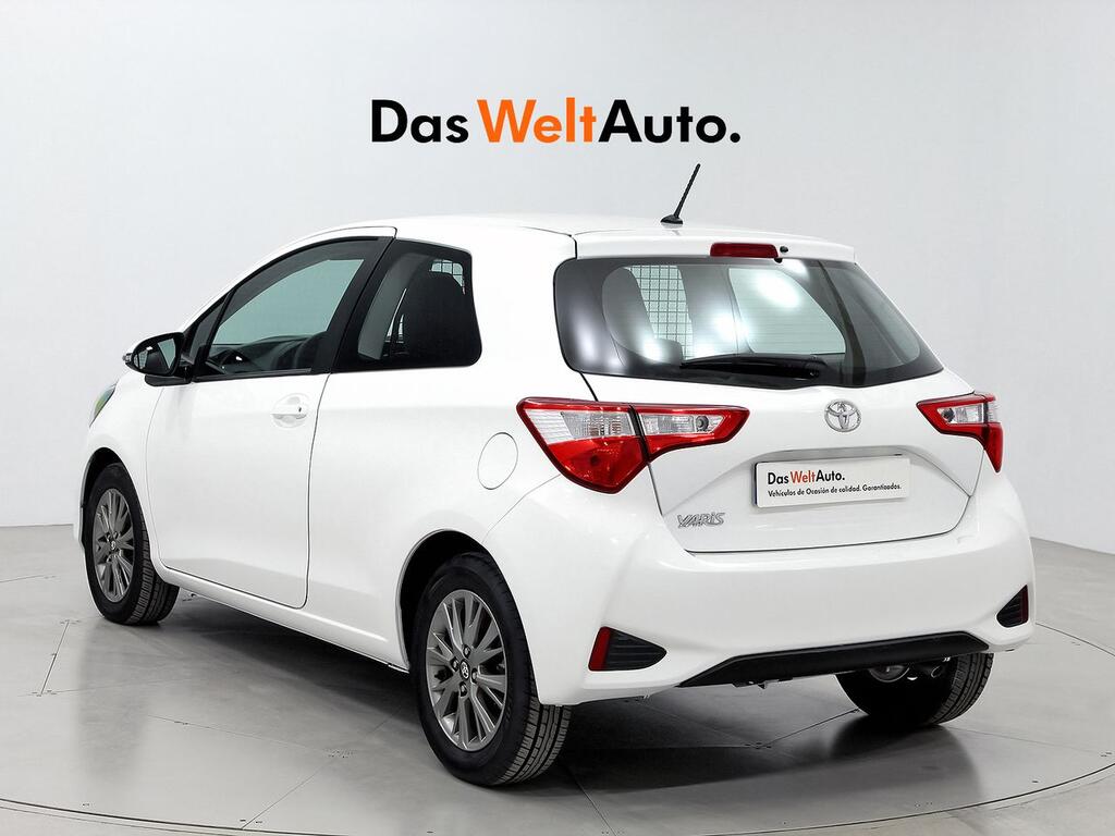 Toyota Yaris 1.0 70 Business 2 Toyota Yaris 1.0 70 Business 2