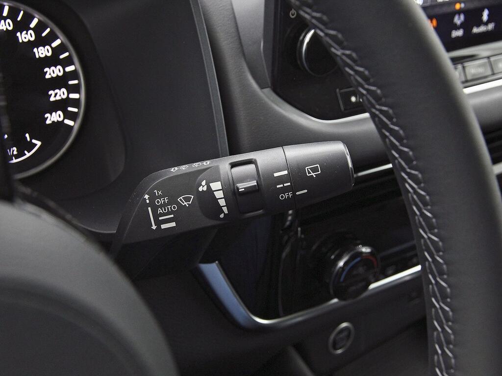 Nissan Qashqai DIG-T 103kW mHEV 4x2 N-GO 11 Nissan Qashqai DIG-T 103kW mHEV 4x2 N-GO 11