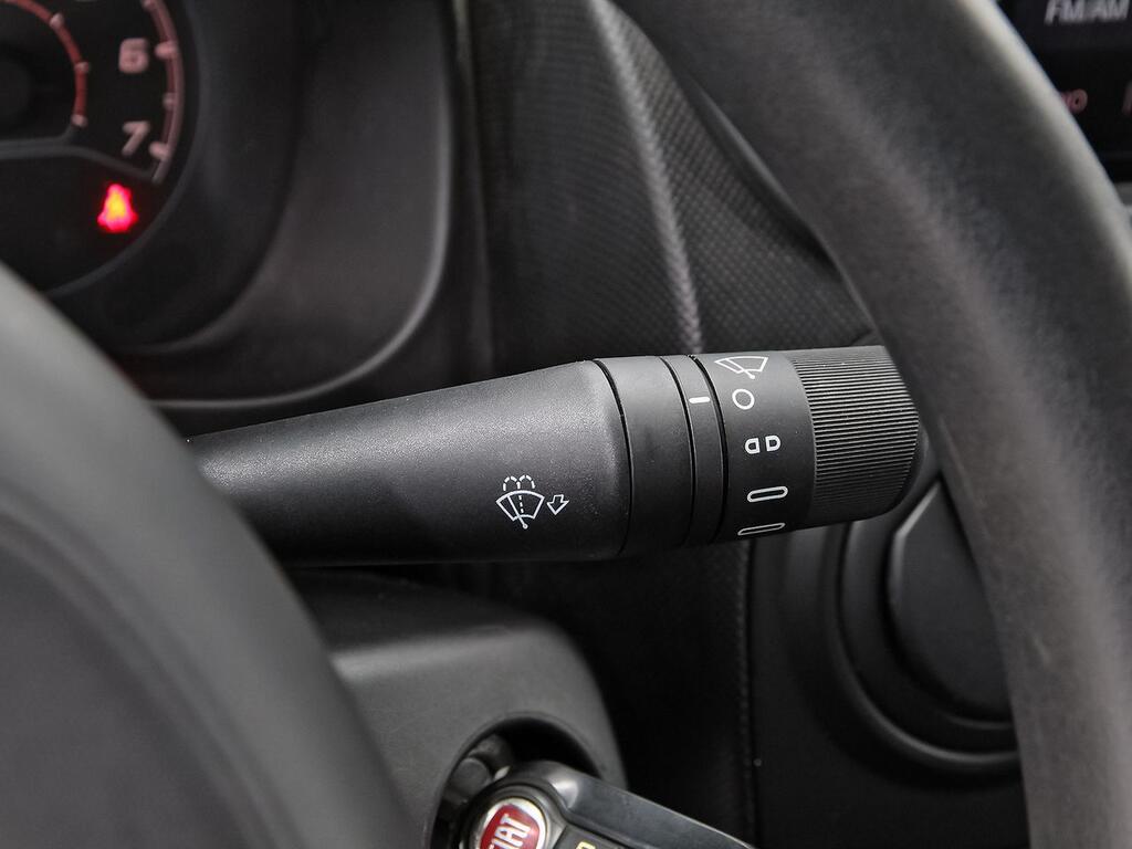 Fiat Fiorino FURGON 1.3 MULTIJET 16V 95 SX 4P 15 Fiat Fiorino FURGON 1.3 MULTIJET 16V 95 SX 4P 15