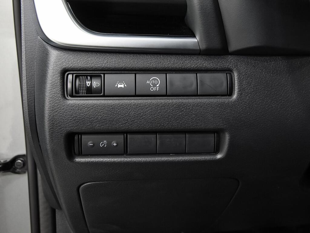 Nissan Qashqai DIG-T 103kW N-Connecta 13 Nissan Qashqai DIG-T 103kW N-Connecta 13