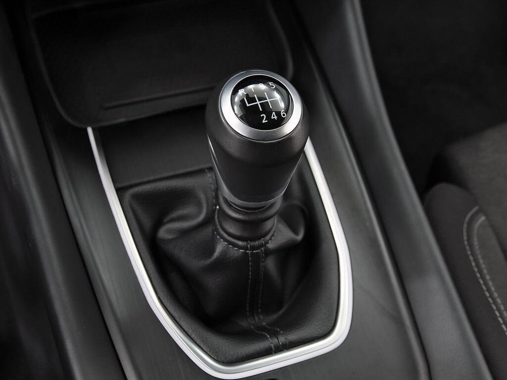 Nissan Qashqai DIG-T 103kW N-Connecta 30 Nissan Qashqai DIG-T 103kW N-Connecta 30