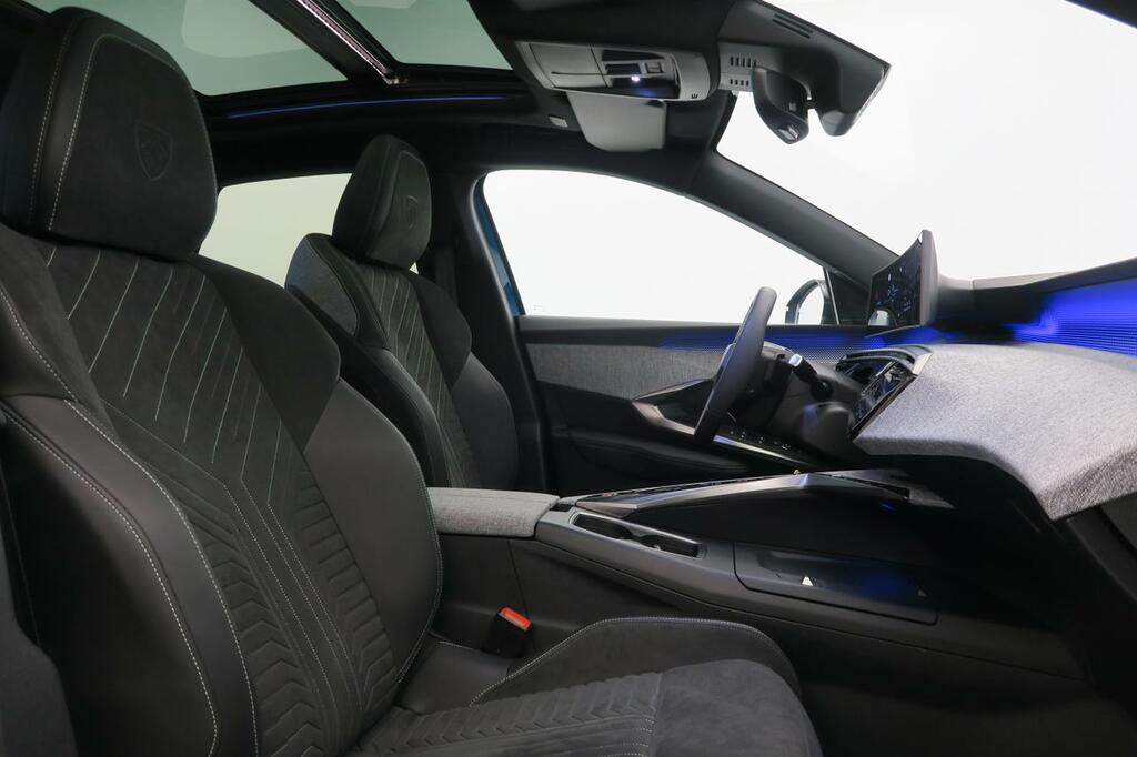 Peugeot 3008 GT Eléctrico 157kW 13 Peugeot 3008 GT Eléctrico 157kW 13