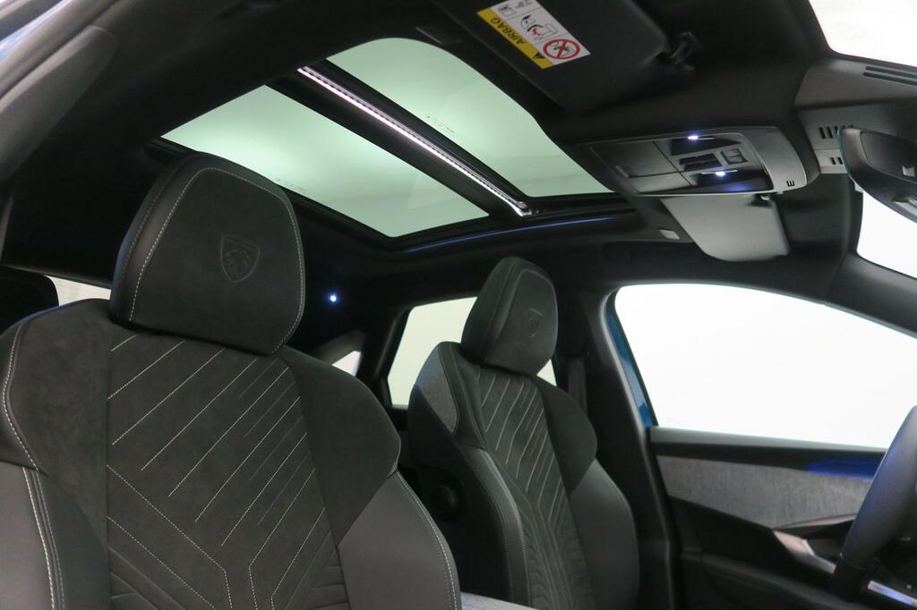 Peugeot 3008 GT Eléctrico 157kW 14 Peugeot 3008 GT Eléctrico 157kW 14