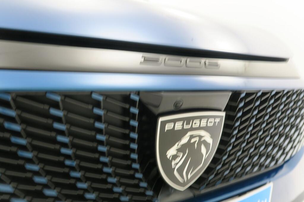 Peugeot 3008 GT Eléctrico 157kW 18 Peugeot 3008 GT Eléctrico 157kW 18
