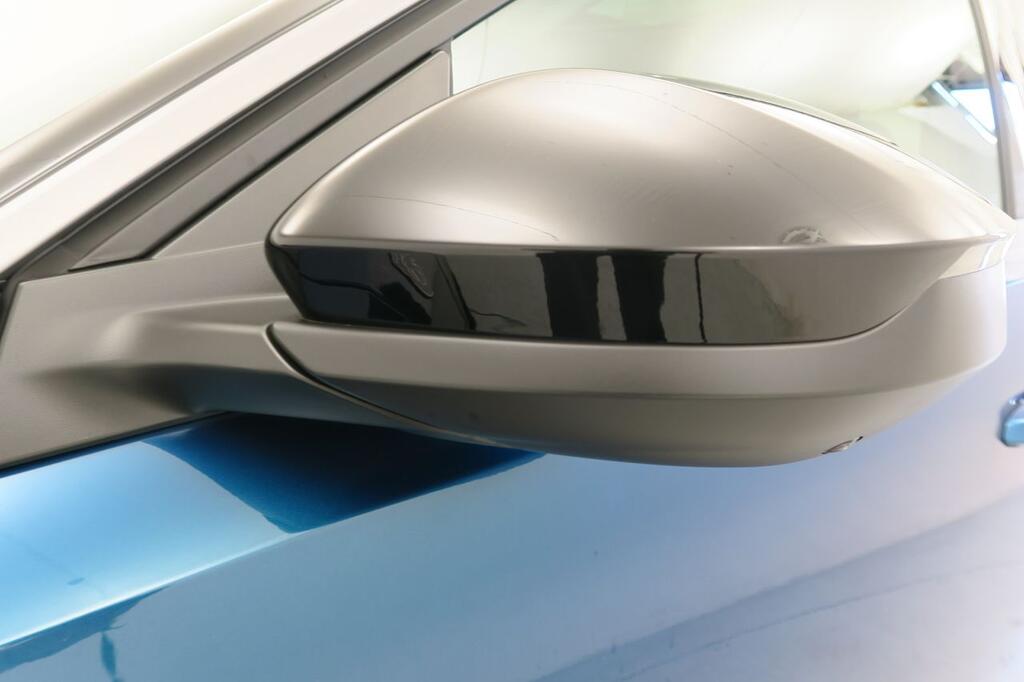 Peugeot 3008 GT Eléctrico 157kW 21 Peugeot 3008 GT Eléctrico 157kW 21