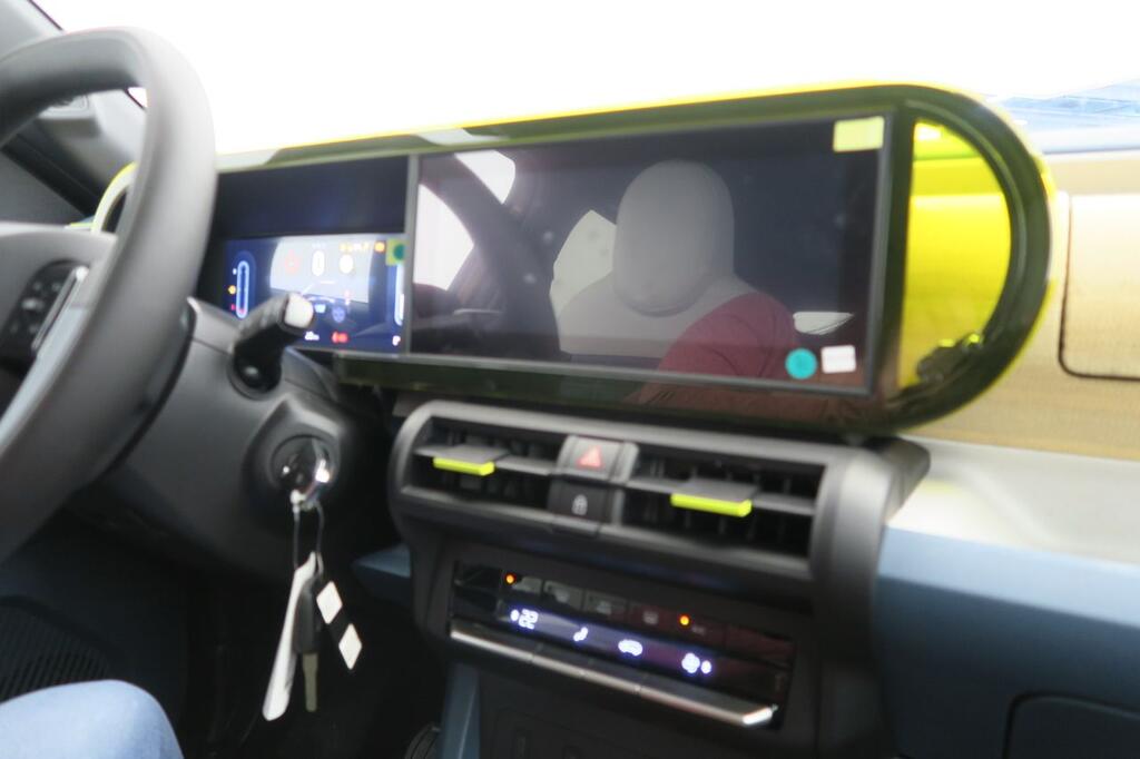 Fiat Grande Panda La Prima MHEV 81kW (110cv) 8 Fiat Grande Panda La Prima MHEV 81kW (110cv) 8