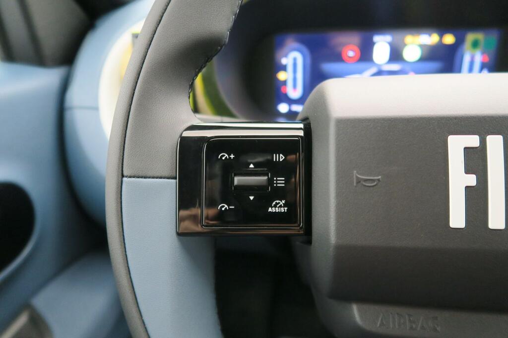 Fiat Grande Panda La Prima MHEV 81kW (110cv) 9 Fiat Grande Panda La Prima MHEV 81kW (110cv) 9