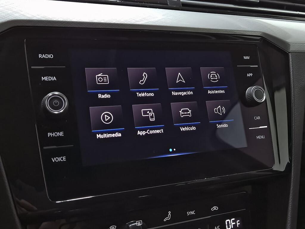 Volkswagen Passat Variant Executive 2.0 TDI 110kW DSG 20 Volkswagen Passat Variant Executive 2.0 TDI 110kW DSG 20