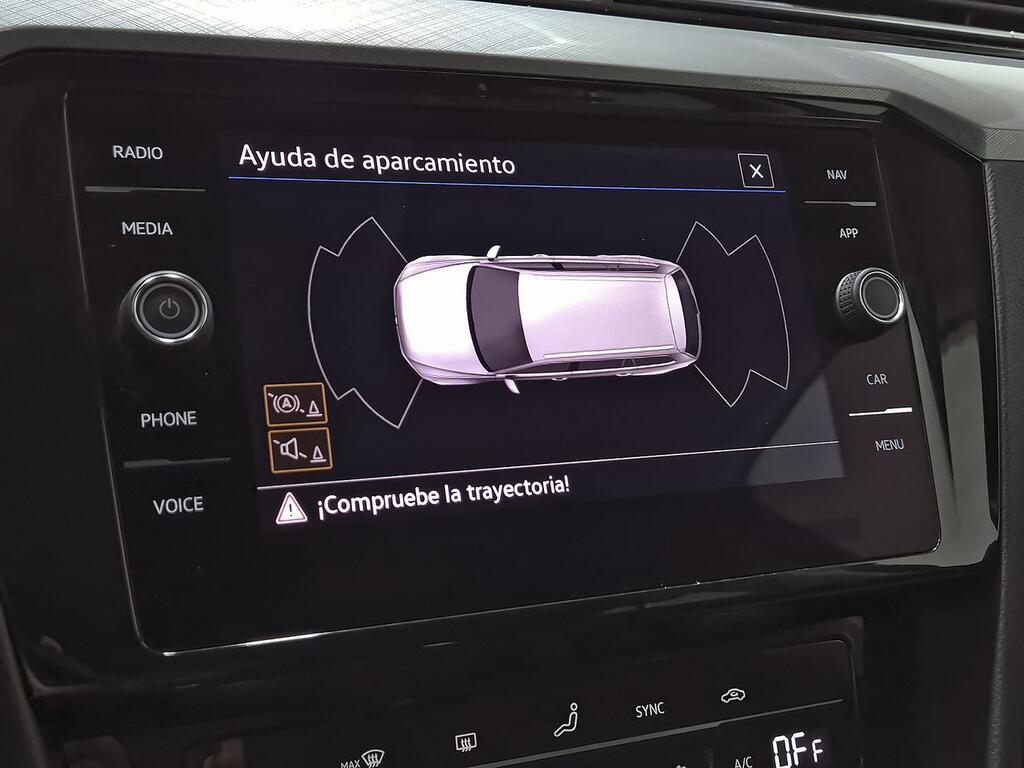 Volkswagen Passat Variant Executive 2.0 TDI 110kW DSG 26 Volkswagen Passat Variant Executive 2.0 TDI 110kW DSG 26