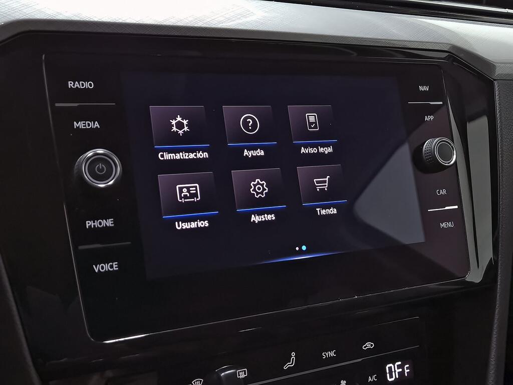 Volkswagen Passat Variant Executive 2.0 TDI 110kW DSG 21 Volkswagen Passat Variant Executive 2.0 TDI 110kW DSG 21