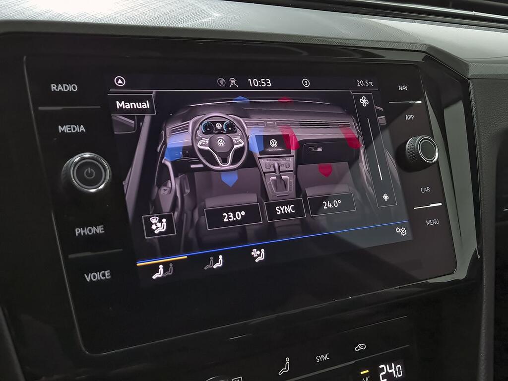 Volkswagen Passat Variant Executive 2.0 TDI 110kW DSG 25 Volkswagen Passat Variant Executive 2.0 TDI 110kW DSG 25