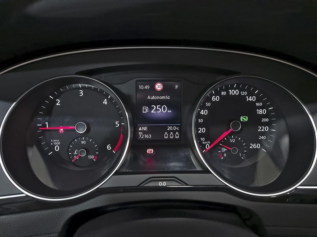 Volkswagen Passat Variant Executive 2.0 TDI 110kW DSG 14 Volkswagen Passat Variant Executive 2.0 TDI 110kW DSG 14