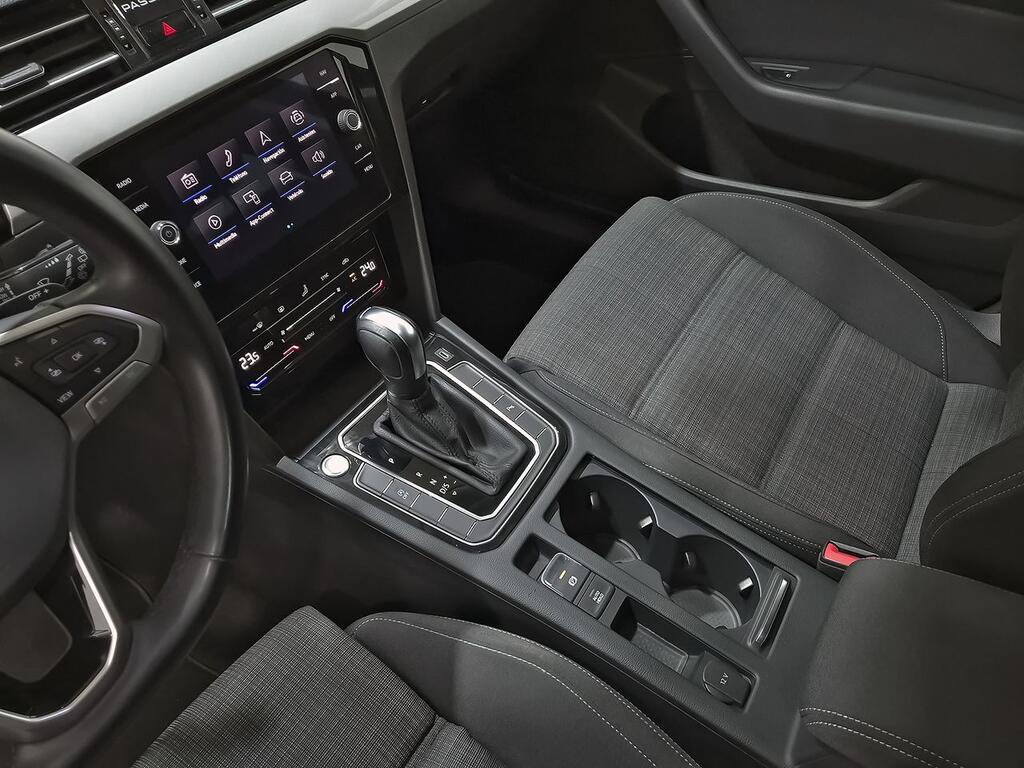 Volkswagen Passat Variant Executive 2.0 TDI 110kW DSG 32 Volkswagen Passat Variant Executive 2.0 TDI 110kW DSG 32