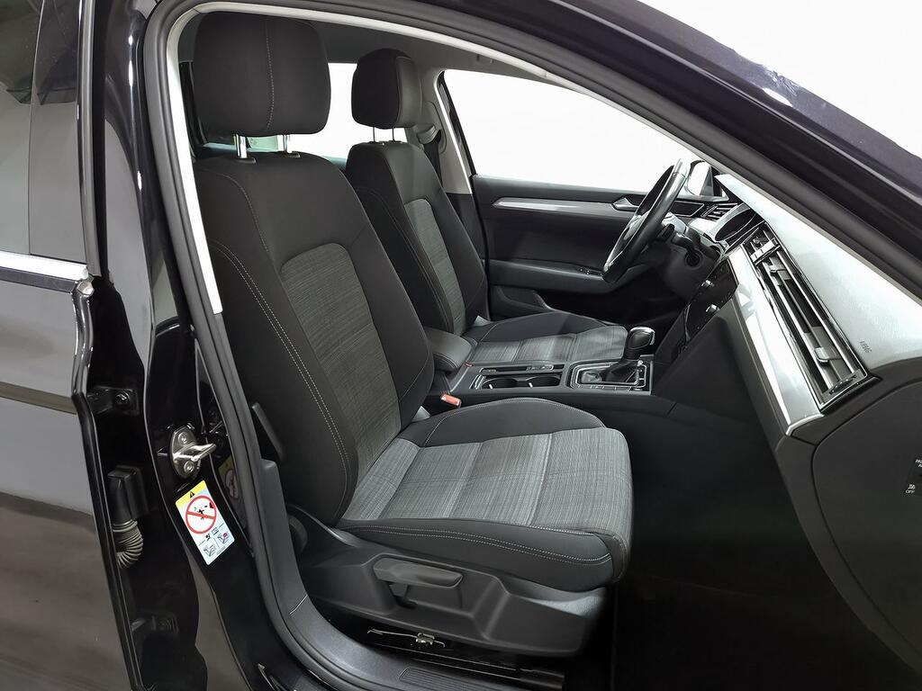 Volkswagen Passat Variant Executive 2.0 TDI 110kW DSG 5 Volkswagen Passat Variant Executive 2.0 TDI 110kW DSG 5