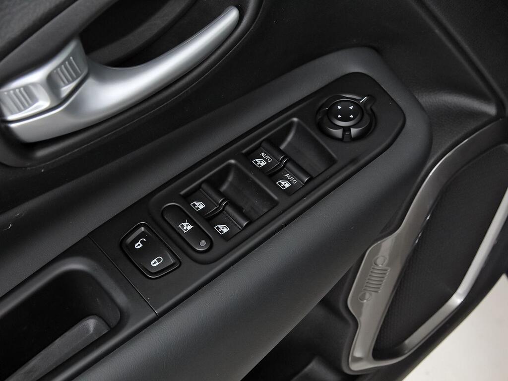 Jeep Renegade eHybrid 1.5 96kW(130CV) Limited ATX 13 Jeep Renegade eHybrid 1.5 96kW(130CV) Limited ATX 13