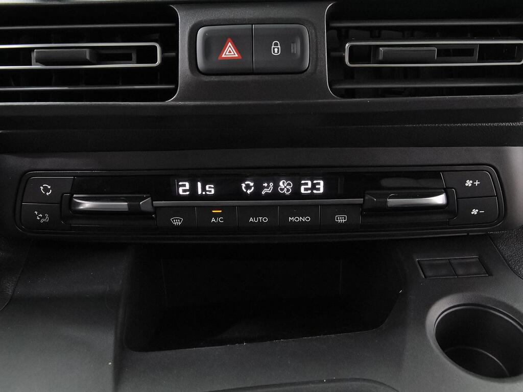 Citroën Berlingo 1.5 BLUEHDI 100 TALLA M SHINE BUSINESS 5P (N1) 27 Citroën Berlingo 1.5 BLUEHDI 100 TALLA M SHINE BUSINESS 5P (N1) 27