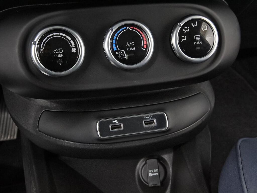 Fiat 500X Cult 1,0 Firefly T3 88KW (120 CV) S&S 27 Fiat 500X Cult 1,0 Firefly T3 88KW (120 CV) S&S 27