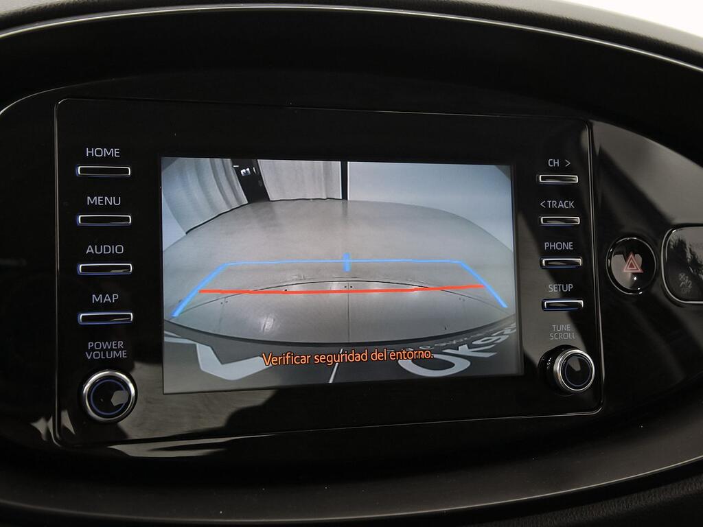 Toyota Aygo X Cross 1.0 VVT-I 72CV Play 22 Toyota Aygo X Cross 1.0 VVT-I 72CV Play 22