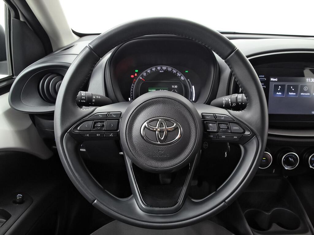 Toyota Aygo X Cross 1.0 VVT-I 72CV Play 18 Toyota Aygo X Cross 1.0 VVT-I 72CV Play 18