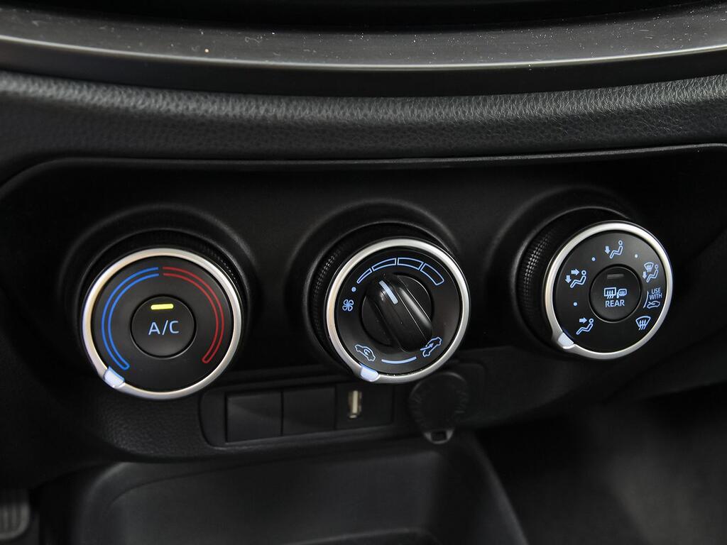 Toyota Aygo X Cross 1.0 VVT-I 72CV Play 23 Toyota Aygo X Cross 1.0 VVT-I 72CV Play 23