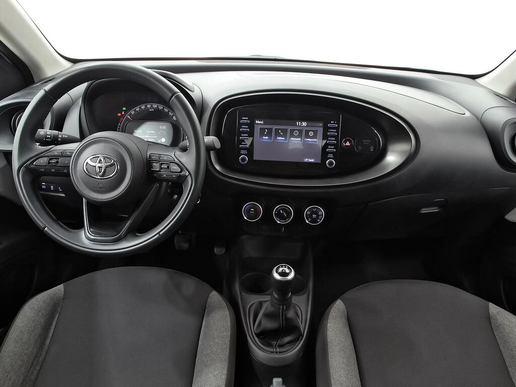 Toyota Aygo X Cross 1.0 VVT-I 72CV Play 6 Toyota Aygo X Cross 1.0 VVT-I 72CV Play 6