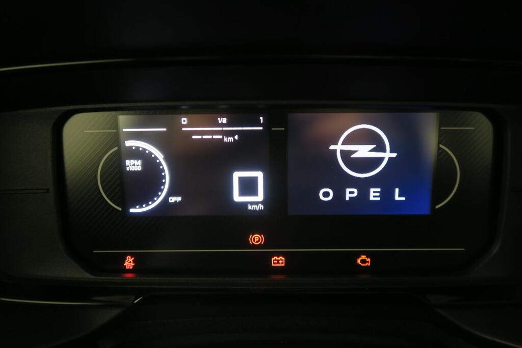 Opel Combo Cargo 100 Cv 1.5 Td S/S MT6 €6.4 9 Opel Combo Cargo 100 Cv 1.5 Td S/S MT6 €6.4 9