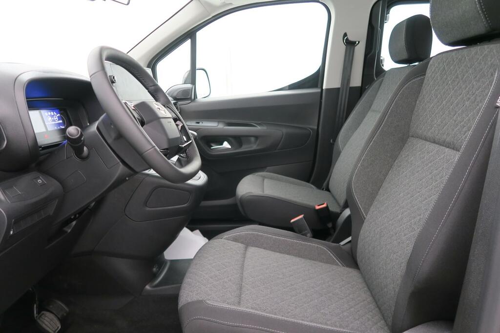 Opel Combo Cargo 100 Cv 1.5 Td S/S MT6 €6.4 16 Opel Combo Cargo 100 Cv 1.5 Td S/S MT6 €6.4 16