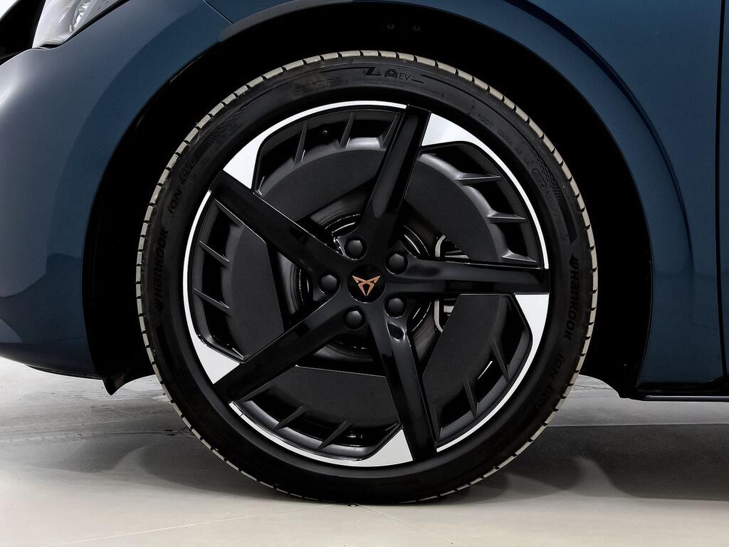 Cupra Born 170kW (231 CV) 77kWh E-Boost Pack+Batter 8 Cupra Born 170kW (231 CV) 77kWh E-Boost Pack+Batter 8