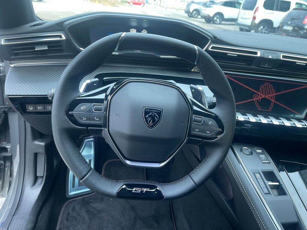 Peugeot 508 Hybrid SW GT HYBRID 225 e-EAT8 8 Peugeot 508 Hybrid SW GT HYBRID 225 e-EAT8 8