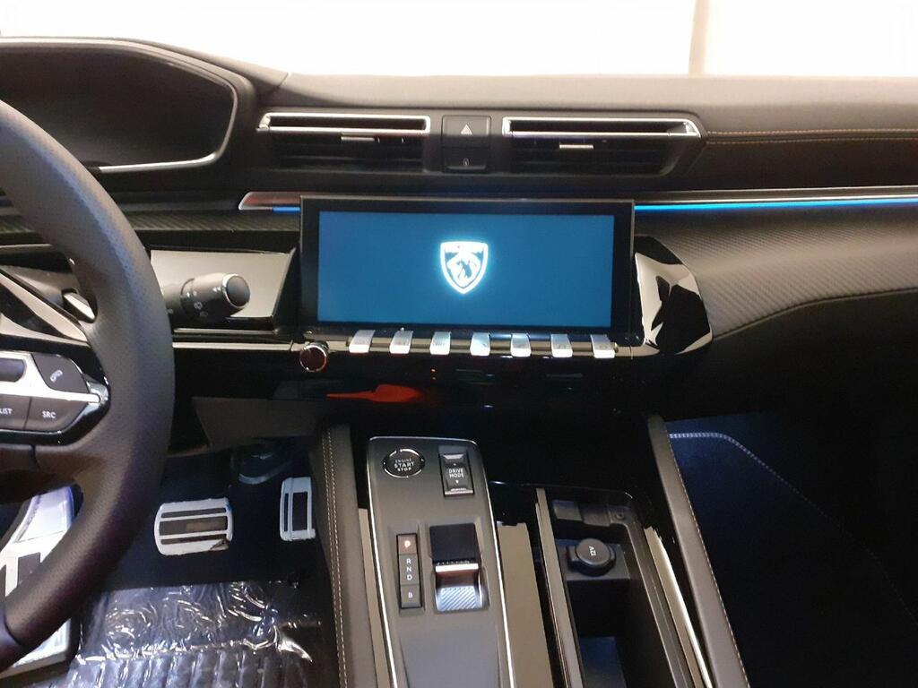 Peugeot 508 Hybrid SW GT HYBRID 225 e-EAT8 12 Peugeot 508 Hybrid SW GT HYBRID 225 e-EAT8 12