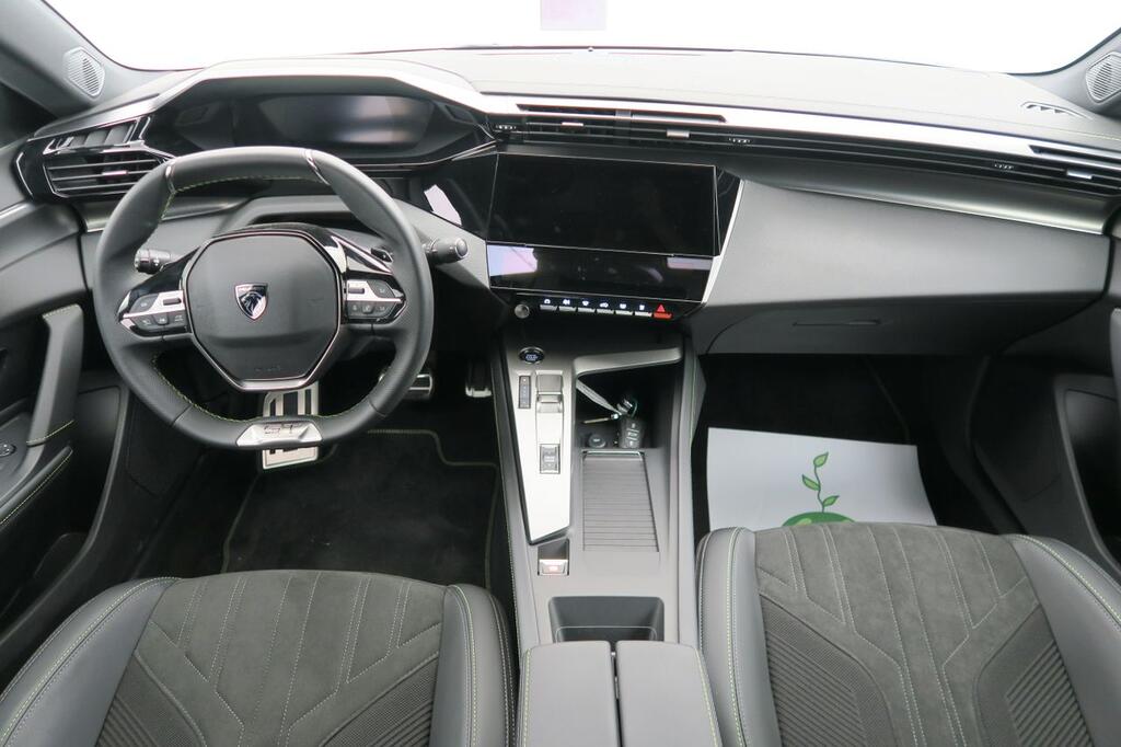 Peugeot 408 408 GT PHEV 180 e-EAT8 8 Peugeot 408 408 GT PHEV 180 e-EAT8 8