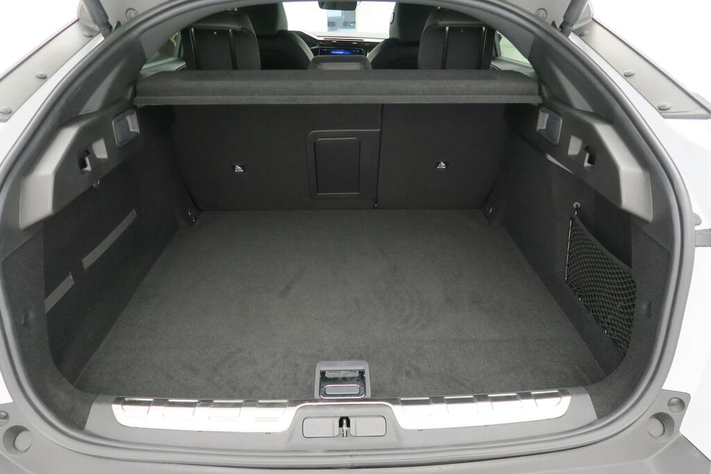 Peugeot 408 408 GT PHEV 180 e-EAT8 20 Peugeot 408 408 GT PHEV 180 e-EAT8 20