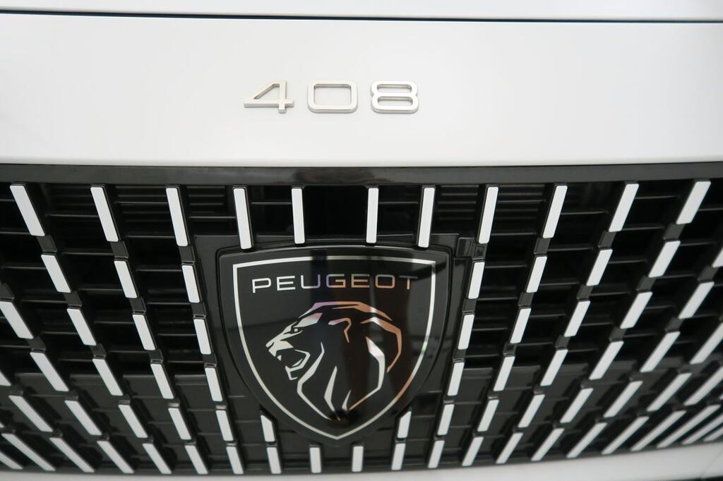 Peugeot 408 408 GT PHEV 180 e-EAT8 19 Peugeot 408 408 GT PHEV 180 e-EAT8 19