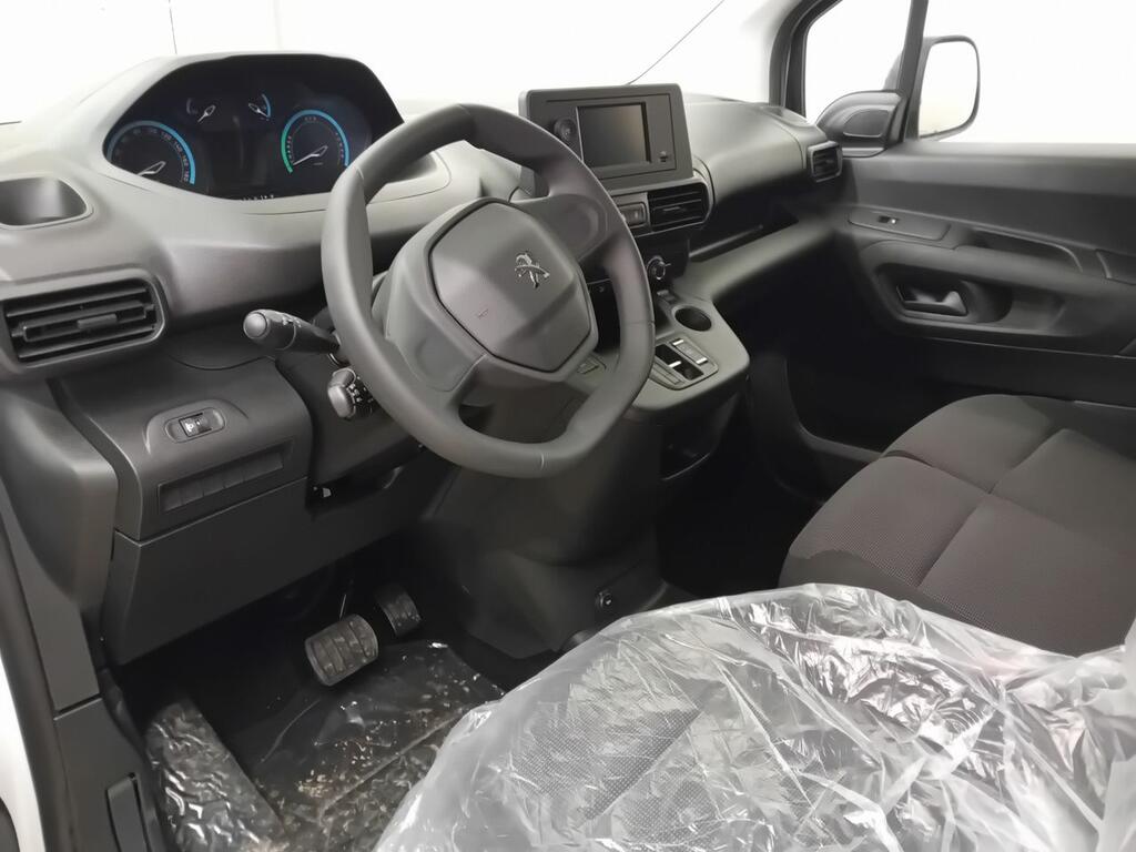 Peugeot Partner E-PARTNER STANDARD 800KG ELECTRICO BEV 100 KW 136CV 4P 5 Peugeot Partner E-PARTNER STANDARD 800KG ELECTRICO BEV 100 KW 136CV 4P 5