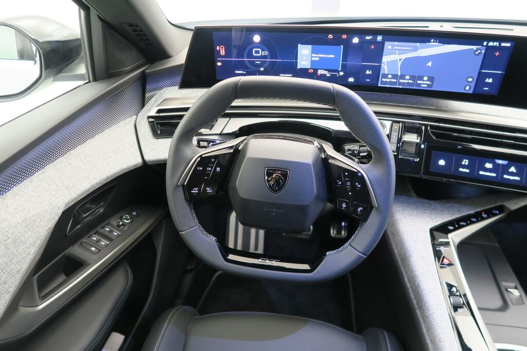 Peugeot 5008 1.2 107KW GT eDCS6 14 Peugeot 5008 1.2 107KW GT eDCS6 14