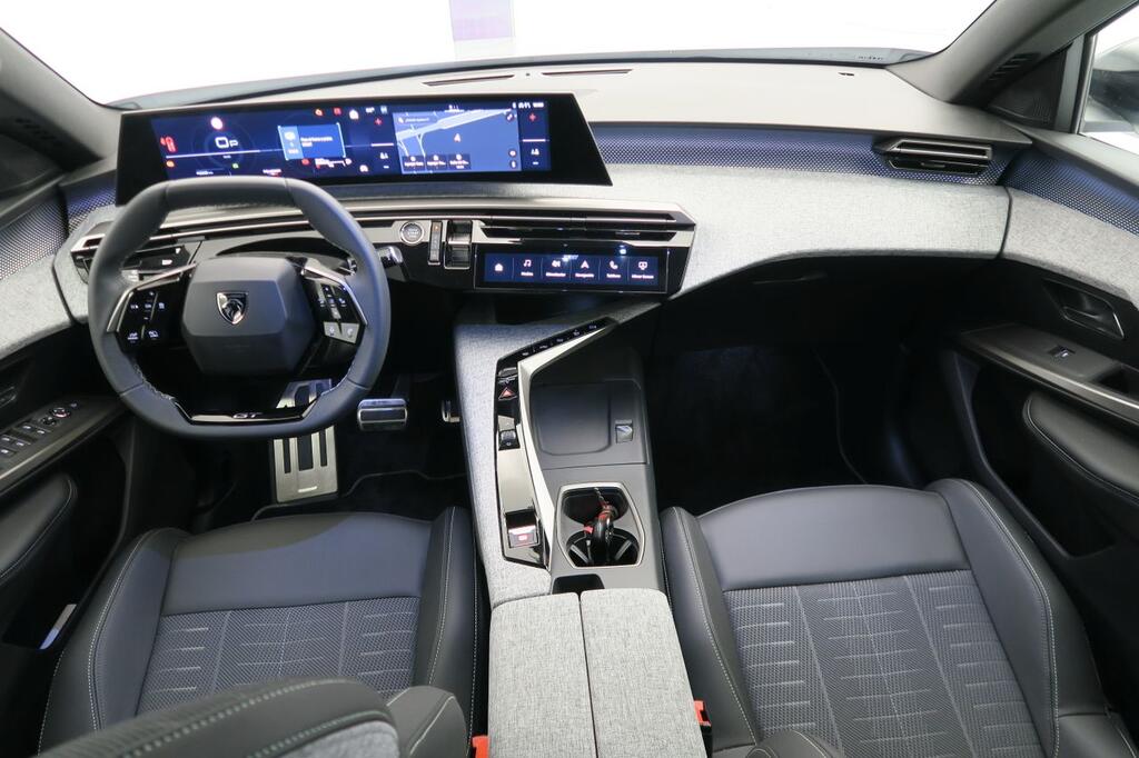 Peugeot 5008 1.2 107KW GT eDCS6 15 Peugeot 5008 1.2 107KW GT eDCS6 15