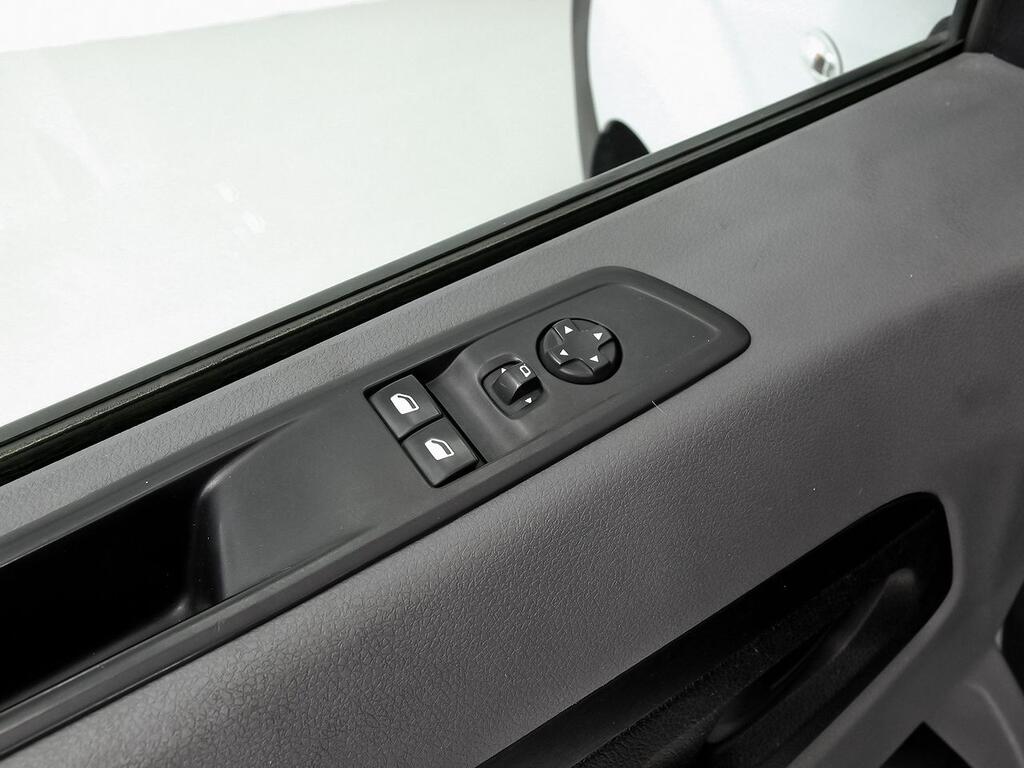 Fiat Scudo FG 1.5 BLUEHDI 100 BUSINESS L1 4P 14 Fiat Scudo FG 1.5 BLUEHDI 100 BUSINESS L1 4P 14