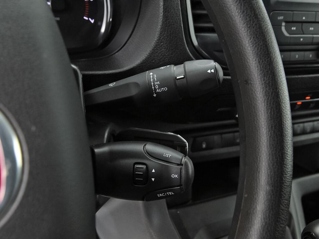 Fiat Scudo FG 1.5 BLUEHDI 100 BUSINESS L1 4P 17 Fiat Scudo FG 1.5 BLUEHDI 100 BUSINESS L1 4P 17