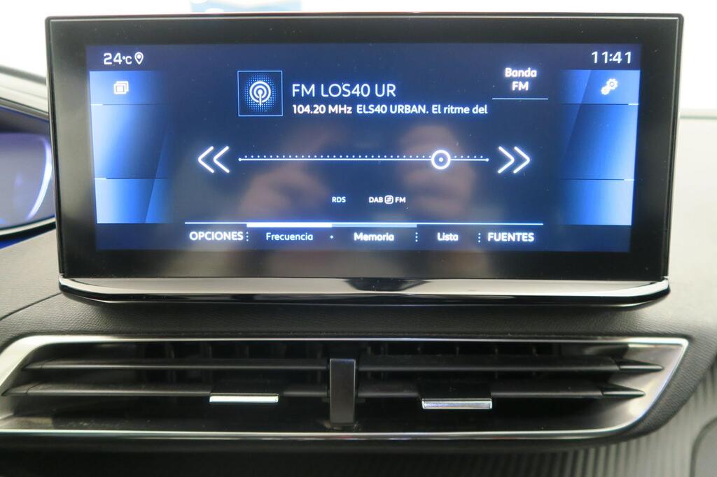 Peugeot 3008 1.2 PureTech 96KW (130CV) S&S Allure 9 Peugeot 3008 1.2 PureTech 96KW (130CV) S&S Allure 9