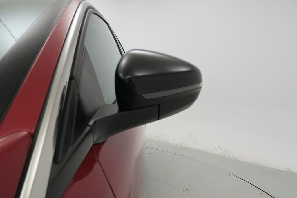 Peugeot 3008 1.2 PureTech 96KW (130CV) S&S Allure 20 Peugeot 3008 1.2 PureTech 96KW (130CV) S&S Allure 20