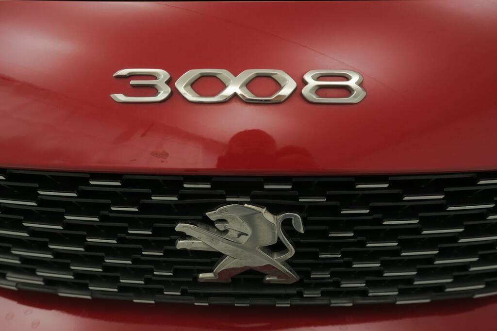 Peugeot 3008 1.2 PureTech 96KW (130CV) S&S Allure 17 Peugeot 3008 1.2 PureTech 96KW (130CV) S&S Allure 17