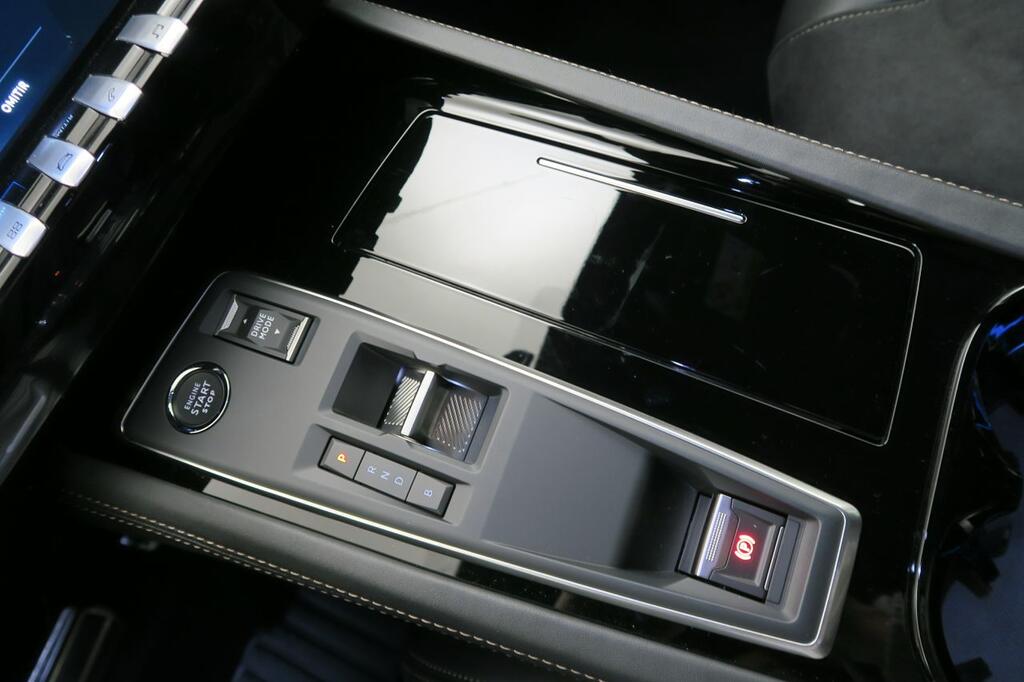 Peugeot 508 Hybrid SW GT HYBRID 225 e-EAT8 11 Peugeot 508 Hybrid SW GT HYBRID 225 e-EAT8 11