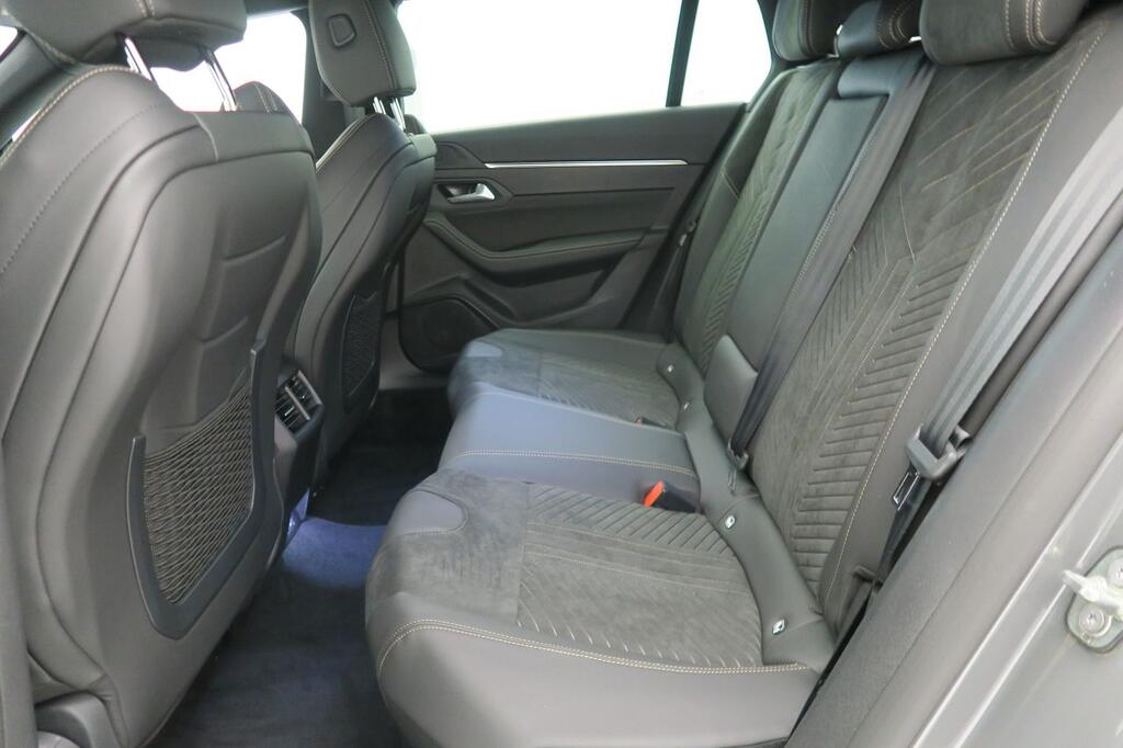 Peugeot 508 Hybrid SW GT HYBRID 225 e-EAT8 16 Peugeot 508 Hybrid SW GT HYBRID 225 e-EAT8 16