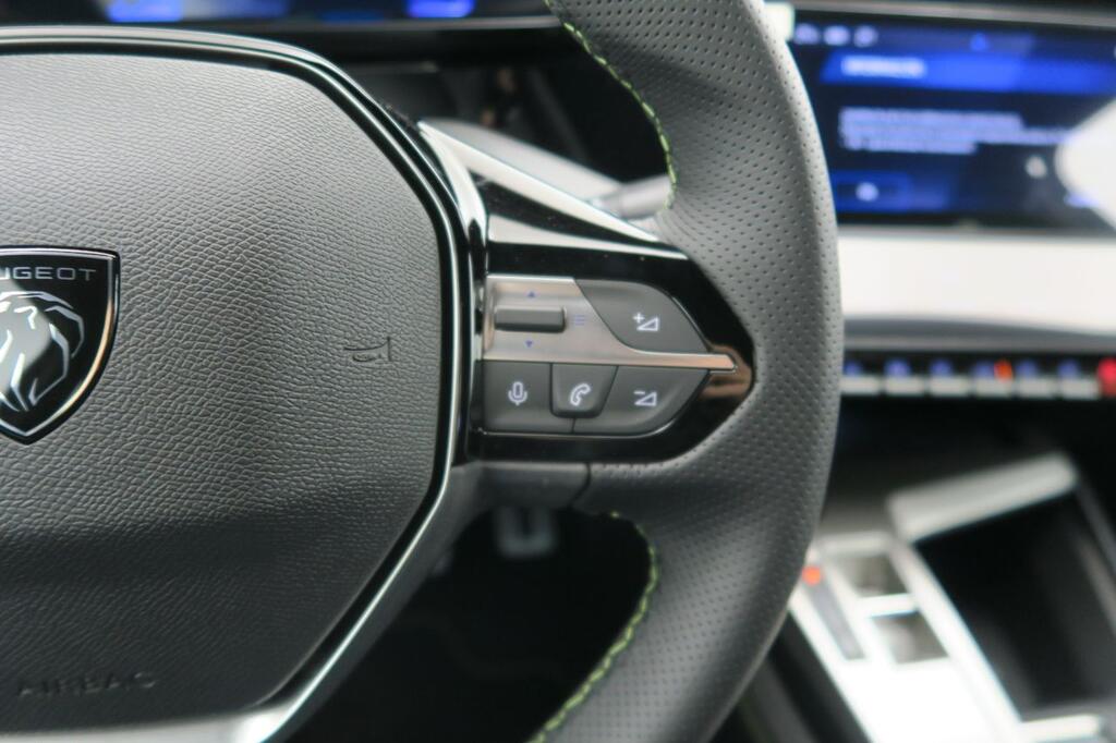 Peugeot 308 5P GT Eléctrico 115kW (156CV) 54kWh 10 Peugeot 308 5P GT Eléctrico 115kW (156CV) 54kWh 10