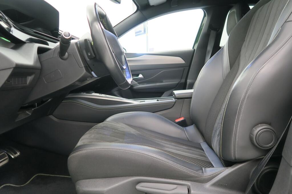 Peugeot 308 5P GT Puretech 130 S&S EAT8 15