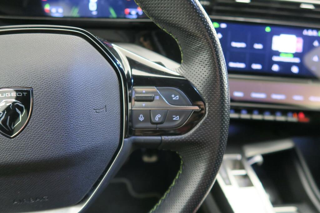 Peugeot 308 5P GT Puretech 130 S&S EAT8 11