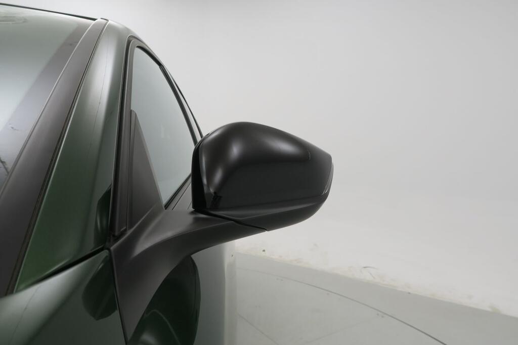 Peugeot 308 5P Allure Hybrid PHEV 180 e-EAT8 20 Peugeot 308 5P Allure Hybrid PHEV 180 e-EAT8 20