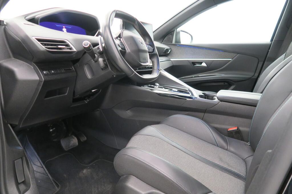 Peugeot 3008 1.5 BlueHDi 96kW S&S Allure Pack EAT8 6