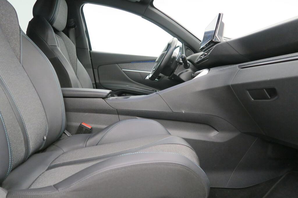 Peugeot 3008 1.5 BlueHDi 96kW S&S Allure Pack EAT8 14