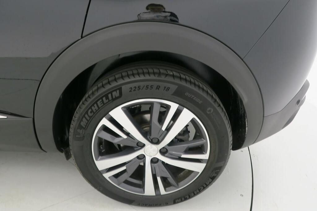 Peugeot 3008 1.5 BlueHDi 96kW S&S Allure Pack EAT8 19